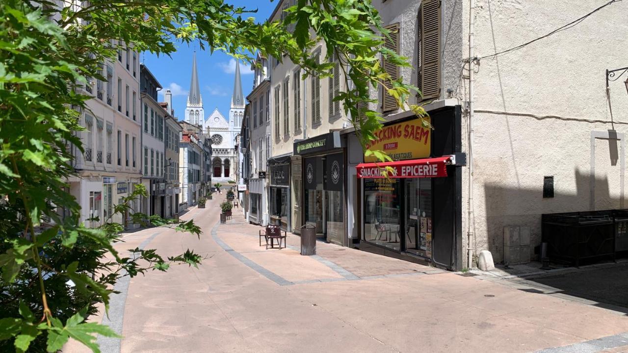 Coeur De Ville, Magnifique Appartement + Parking Pau Εξωτερικό φωτογραφία